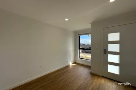 Property photo of 17 Barritt Road Munno Para Downs SA 5115