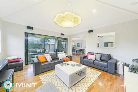Property photo of 5 Godetia Gardens Mount Claremont WA 6010