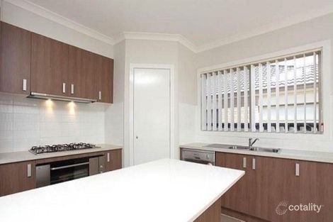 Property photo of 75 Bridgehaven Drive Craigieburn VIC 3064