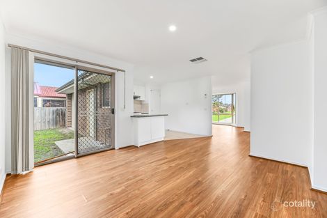 Property photo of 17 Rossi Close Pakenham VIC 3810