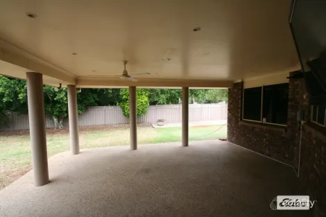 Property photo of 2 Jeppesen Drive Emerald QLD 4720