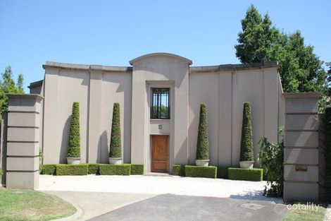 7 Cleeve Ct, Toorak, VIC 3142