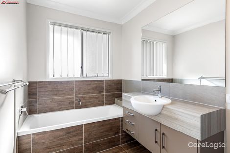 Property photo of 3A Llewellyn Street Centenary Heights QLD 4350