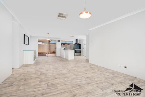 Property photo of 37 Sutcliffe Road Waggrakine WA 6530