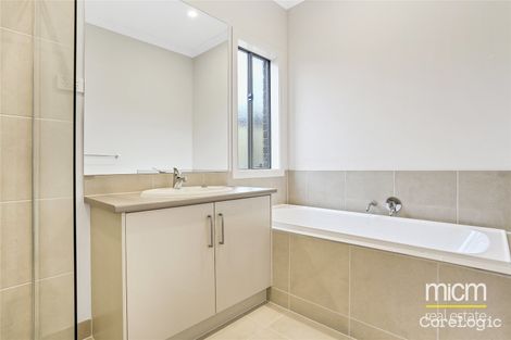 Property photo of 15 Dante Road Point Cook VIC 3030