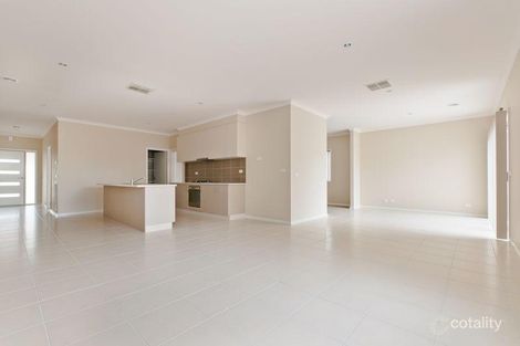 Property photo of 52 Princes Circuit Craigieburn VIC 3064