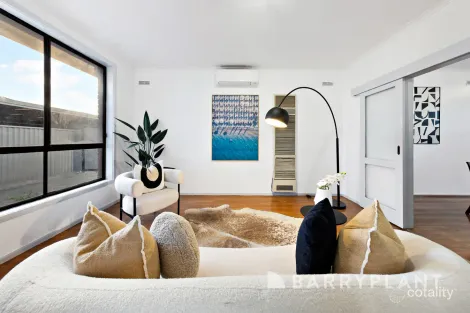 Property photo of 2/9 Entally Drive Albanvale VIC 3021