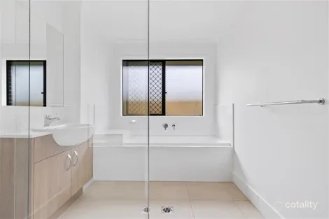 Property photo of 1 Triton Boulevard North Rothbury NSW 2335