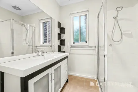 Property photo of 76 Wurundjeri Boulevard Berwick VIC 3806