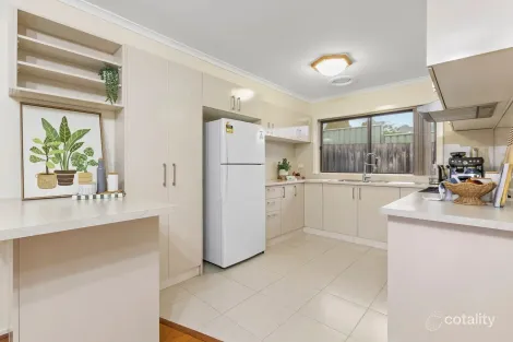 Property photo of 12 Eildon Parade Rowville VIC 3178
