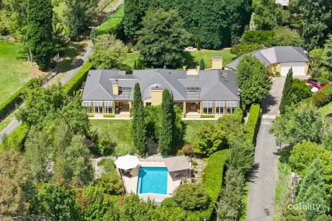 8 St Denis Cl, Burradoo, NSW 2576