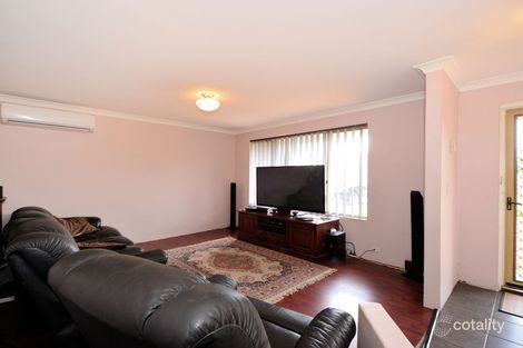 Property photo of 5 Fitzroy Close Cooloongup WA 6168
