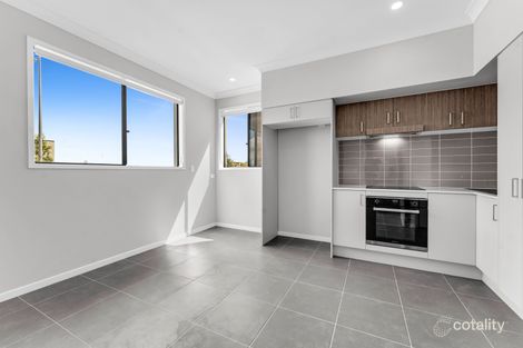 Property photo of 4 Barossa Way Spring Mountain QLD 4300