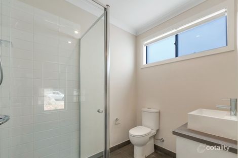 Property photo of 8 Kirwan Close Mount Clear VIC 3350