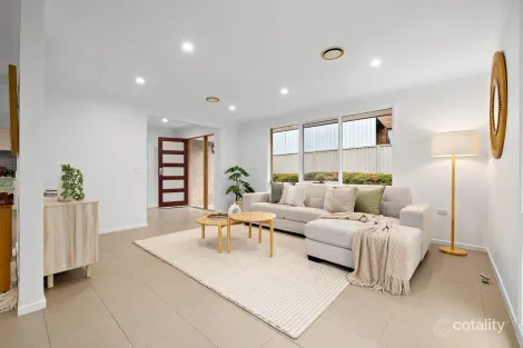 Property photo of 6 Peeler Place Gowrie ACT 2904