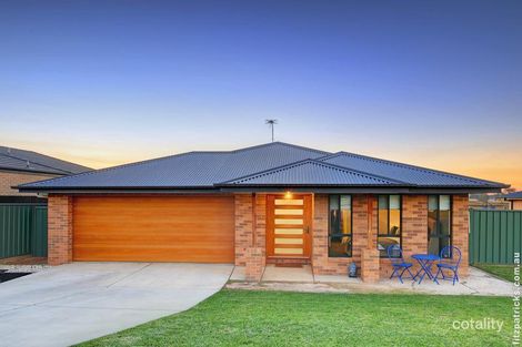 Property photo of 28 Paperbark Drive Forest Hill NSW 2651
