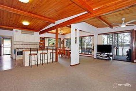 Property photo of 13 Macquarie Road Mannering Park NSW 2259