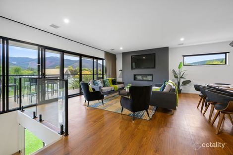 Property photo of 25 Mountbatten Avenue Bright VIC 3741