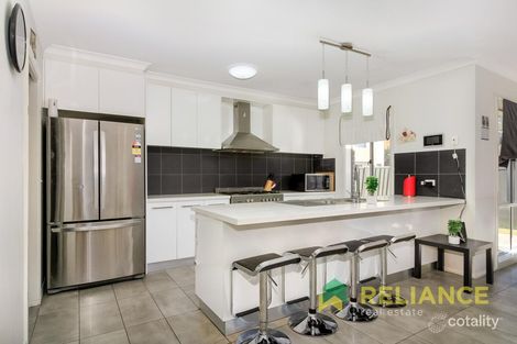 Property photo of 15 Bimbadeen Street Burnside VIC 3023
