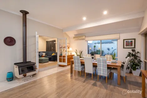 Property photo of 18 The Enclave Dunsborough WA 6281