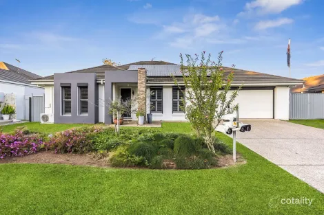 Property photo of 73 Sandstone Boulevard Ningi QLD 4511