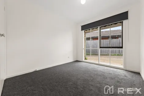Property photo of 7 Franks Way Cranbourne North VIC 3977
