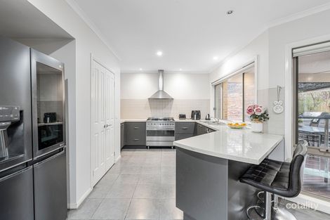 Property photo of 10 Waterview Drive Mernda VIC 3754