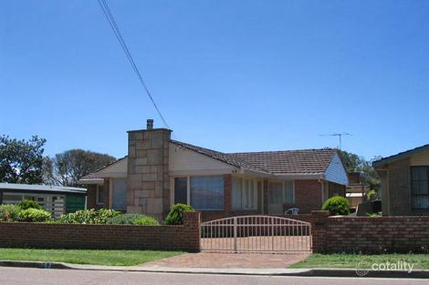 43 Cowlishaw St, Redhead, NSW 2290