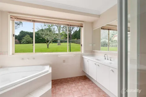 Property photo of 46 Highland Drive Bowral NSW 2576