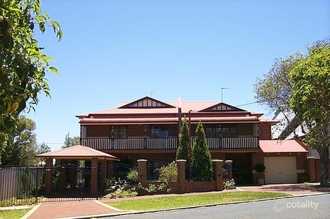 2b Albert St, North Perth, WA 6006