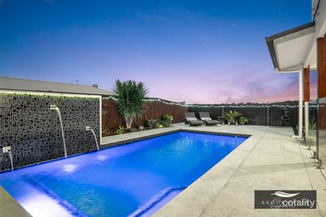 Property photo of 14 Oxenham Circuit Augustine Heights QLD 4300