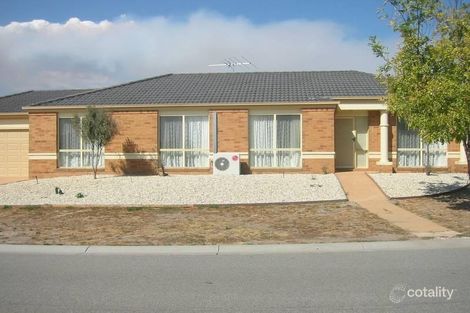 Property photo of 16 Harrington Drive Narre Warren South VIC 3805