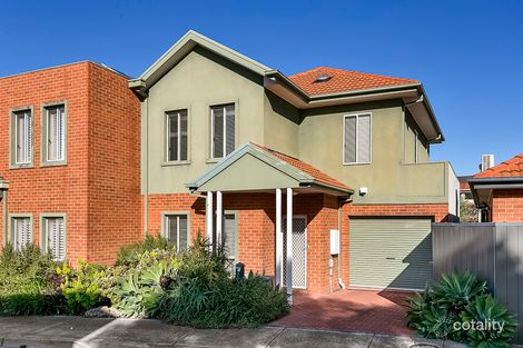 Property photo of 33 Balerno Circle Gowanbrae VIC 3043