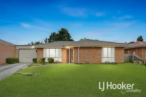 Property photo of 27 Verona Drive Hampton Park VIC 3976