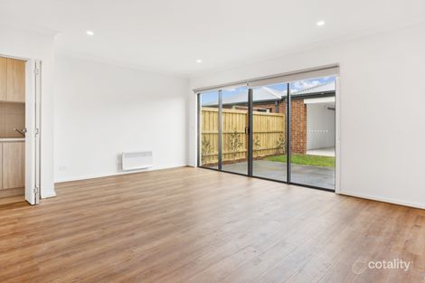 Property photo of 16 Pendower Way Werribee VIC 3030