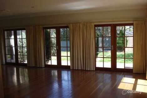Property photo of 24 Firethorn Place Jerrabomberra NSW 2619