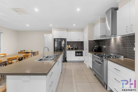 Property photo of 29 The Heath Eaglehawk VIC 3556