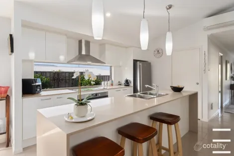 40 Wilderness Cct, Little Mountain, QLD 4551