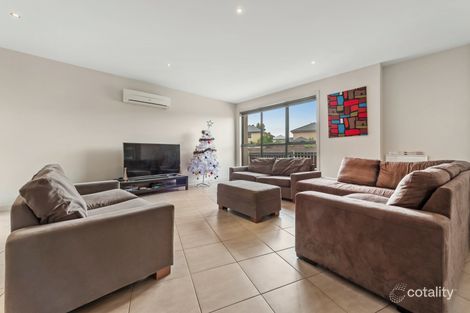 Property photo of 62 Commercial Road Caroline Springs VIC 3023