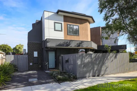 33a Hutchinson St, Albion, VIC 3020