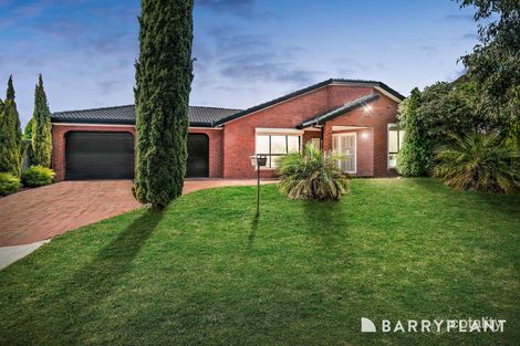 14 Paringa Dr, St Albans, VIC 3021