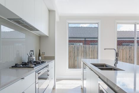 Property photo of 17 Macks Place Safety Beach VIC 3936