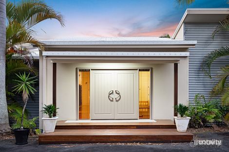 Property photo of 11 Pardalote Place Cashmere QLD 4500