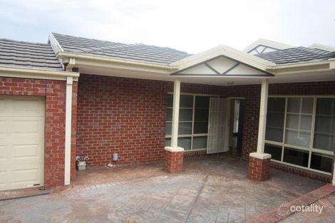 2/223 Elgar Rd, Surrey Hills, VIC 3127