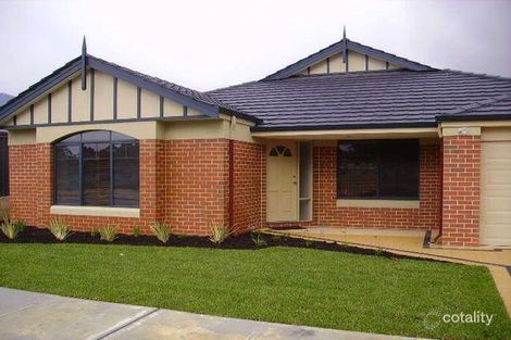 Property photo of 27 Edgecombe Pass Aveley WA 6069