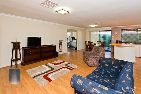 Property photo of 28 Woodside Loop Beckenham WA 6107
