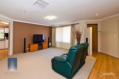 Property photo of 28 Woodside Loop Beckenham WA 6107