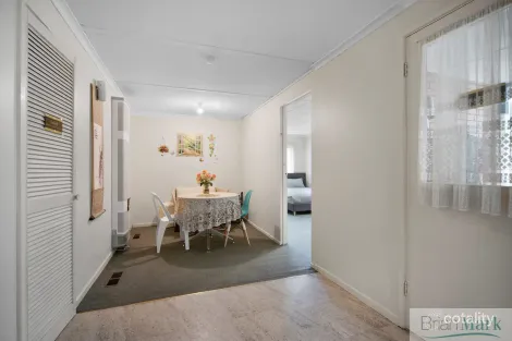 Property photo of 4 Geelong Road Werribee VIC 3030