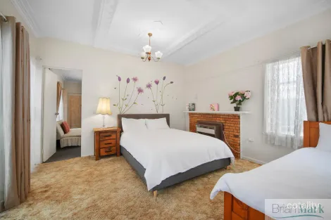 Property photo of 4 Geelong Road Werribee VIC 3030
