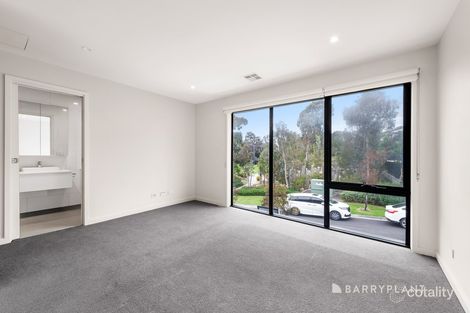 Property photo of 7 Phar Lap Drive Doncaster VIC 3108
